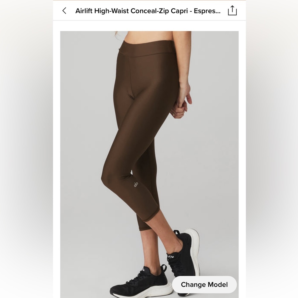NWT Alo Yoga - Airlift High-Waist Conceal-Zip Capri Leggings Size L BROWN